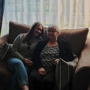 Meet your Posher, Emilie